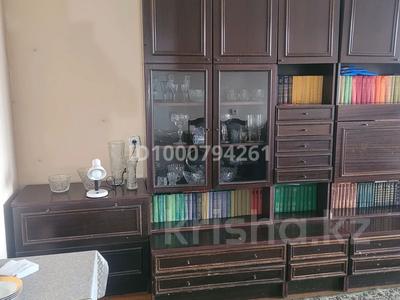 Аренда квартир в Абай обл.: 4-комнатная квартира · 108 м² · 5/5 этаж · помесячно, Семёнова-Тян-Шанского 4 — Достоевского за 300 000 〒 4-комнатная квартира · 108 м² · 5/5 этаж · помесячно, Семёнова-Тян-Шанского 4 — Достоевского за 300 000 〒 в Семее