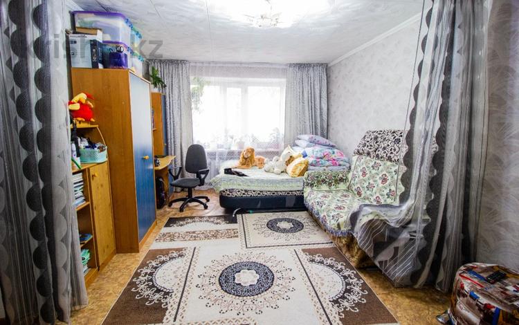 1-комнатная квартира, 33 м², 1/3 этаж, Абылай Хана за 7.9 млн 〒 в Талдыкоргане — фото 2