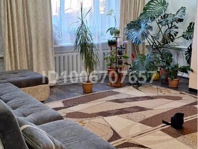 Часть дома · 3 комнаты · 86 м² · 6 сот., Аубакирова 104а за 11.9 млн 〒 в Каркаралинске