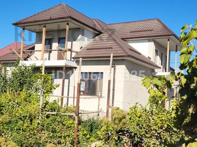 Отдельный дом · 8 комнат · 242.4 м² · 10 сот., Кеңбайтақ 31 — Көше қиылысы, бизнеске өте қолайлы за 35 млн 〒 в Туркестане