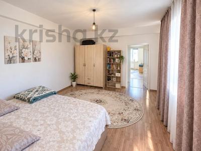 2-бөлмелі пәтер · 72 м² · 3/5 қабат, ул. Суворова — Саина, бағасы: 35 млн ₸ в Боралдае (Бурундай), мкр Водник-2