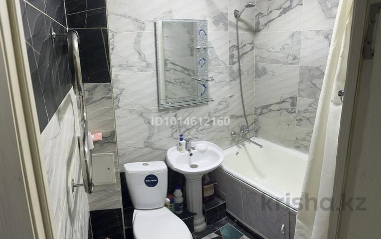 1-комнатная квартира · 30 м² · 1/5 этаж, мкр Акбулак 8 за 10.9 млн ₸ в Таразе — фото 7
