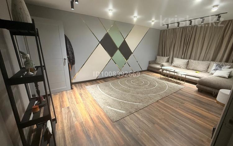 Дом · 2 комнаты · 60 м², Носикова 60 — Энтузиастов Носикова за 30 000 ₸ в Усть-Каменогорске, Ульбинский — фото 2