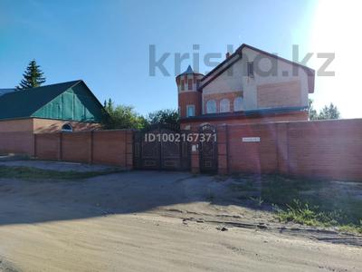 Продажа домов и дачи в Восточно-Казахстанской обл.: Отдельный дом · 8 комнат · 400 м² · 25 сот., Багаева 14/1 за 87 млн 〒 Отдельный дом · 8 комнат · 400 м² · 25 сот., Багаева 14/1 за 87 млн 〒 в Усть-Каменогорске, Ульбинский