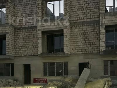 6-комнатная квартира · 260 м² · 1/3 этаж, 21-й мкр 36 за 20 млн ₸ в Актау