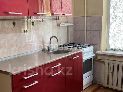 1-комнатная квартира · 33 м² · 1/5 этаж, мкр Айнабулак-1 6 за 9 999 〒 в Алматы, Жетысуский р-н