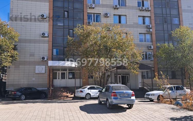 3-бөлмелі пәтер · 100 м² · 4/5 қабат, Сейфуллина 45, бағасы: 34 млн ₸ в Жезказгане — фото 20
