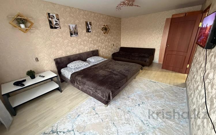 1-бөлмелі пәтер · 46 м² · 3/6 қабат, проспект абая 14 — есет батыра 83, бағасы: 10 000 ₸ в Актобе — фото 2