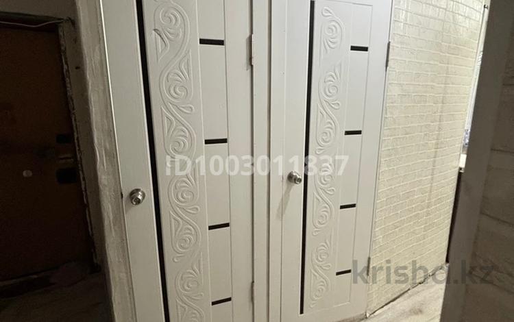 2-бөлмелі пәтер · 47 м² · 4/5 қабат, Майкудук, 13й микрорайон 30, бағасы: 10 млн ₸ в Караганде, Алихана Бокейханова р-н — фото 2