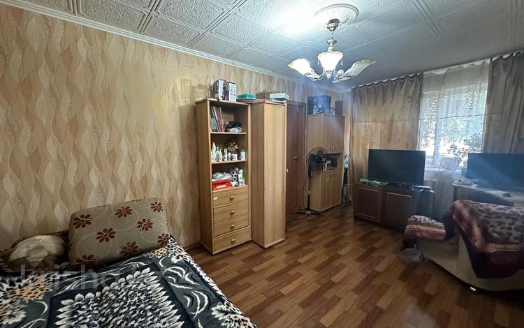 2-бөлмелі пәтер, 46 м², 1/5 қабат, мкр Новый Город, Мустафина 3, бағасы: 12.9 млн 〒 в Караганде, Казыбек би р-н — фото 2