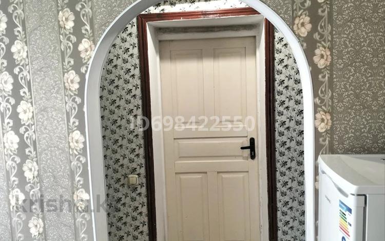 Отдельный дом · 5 комнат · 75 м² · 6 сот., 1 первый переулок раимбек батыра 20 — Район залинии за 25 млн 〒 в Таразе — фото 3