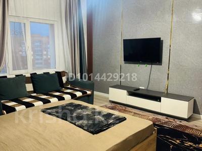 1-бөлмелі пәтер · 40 м² · 9/12 қабат, Бауыржан Момышулы 16, бағасы: 13 000 ₸ в Астане, Алматы р-н