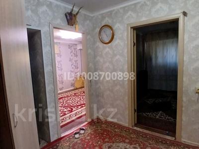 3-комнатная квартира · 59.9 м² · 1/5 этаж, Сандригайло 72 — Рядом 1 поликлиника, 4 школа,2 садик. за 14 млн 〒 в Рудном