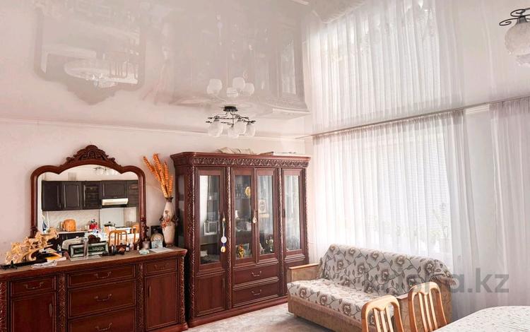 4-комнатная квартира · 74.8 м² · 5/5 этаж, Самал 40 за 26.7 млн ₸ в Талдыкоргане, военный городок Улан — фото 2