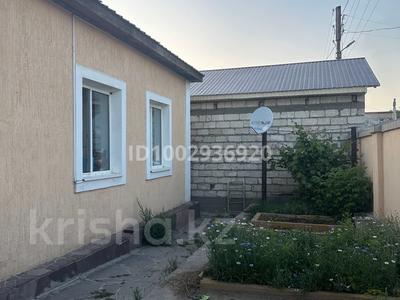 Отдельный дом · 4 комнаты · 100 м² · 6 сот., Абдирова за 50 млн 〒 в Жезказгане