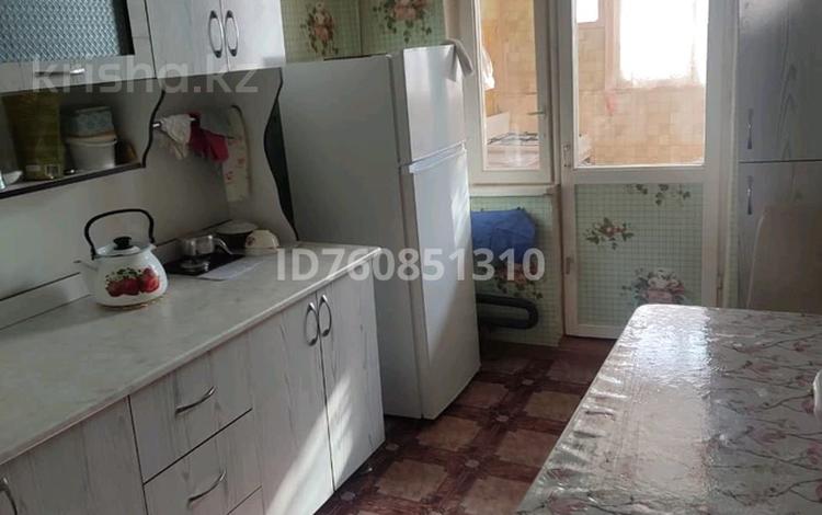 3-бөлмелі пәтер · 57 м² · 3/5 қабат, 3 микрорайон 24 — 3 микрорайон, бағасы: 8 млн ₸ в Каратау — фото 2