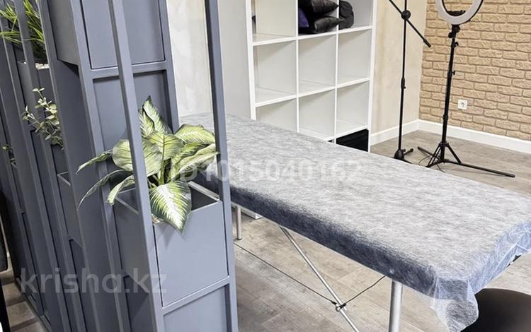 Кеңселер, сұлулық салондары, студиялар · 46 м², бағасы: 430 000 ₸ в Алматы, Алмалинский р-н — фото 2