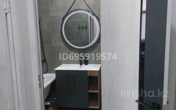 1-комнатная квартира · 48 м² · 1/5 этаж, 29а мкр 158 за 10 000 ₸ в Актау — фото 2