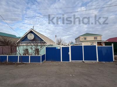 Отдельный дом · 2 комнаты · 61 м² · 6 сот., Монке би 10 10 за 12.5 млн 〒 в Актобе, мкр Москва