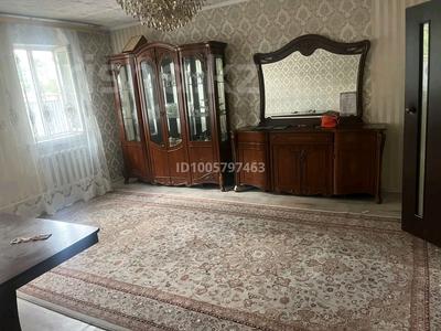 Отдельный дом · 3 комнаты · 160 м² · 6 сот., мкр Акжар, Мкр Акжар.ул Келимбетова 71 — Ул Абдильдина×ул Келимбетова за 400 000 ₸ в Алматы, Наурызбайский р-н