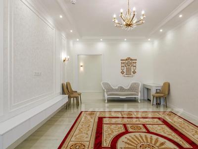 4-комнатная квартира · 130.8 м² · 14/14 этаж, Кайым Мухамедханова 5 за 99 млн ₸ в Астане, Нура р-н