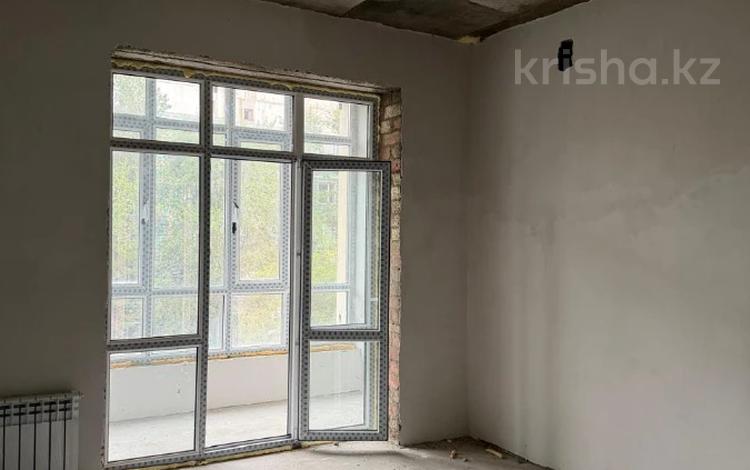 3-комнатная квартира · 87 м² · 4/5 этаж, мкр Юго-Восток, Рыскулова за 36.8 млн ₸ в Караганде, Казыбек би р-н — фото 2