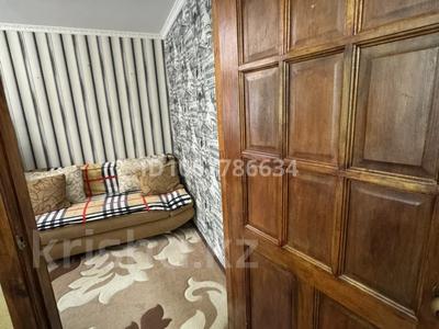 3-комнатная квартира · 57 м² · 2/5 этаж, Майкудук, 12й микрорайон 9 за 15 млн 〒 в Караганде, Алихана Бокейханова р-н