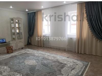 Отдельный дом · 5 комнат · 280 м² · 10 сот., 3 мкр 41 — Пр.Абая за 700 000 ₸ в Аксае