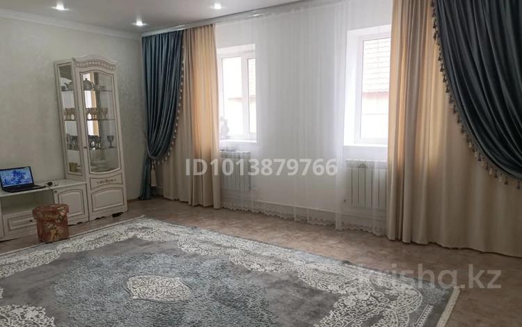 Отдельный дом · 5 комнат · 280 м² · 10 сот., 3 мкр 41 — Пр.Абая за 700 000 ₸ в Аксае — фото 2