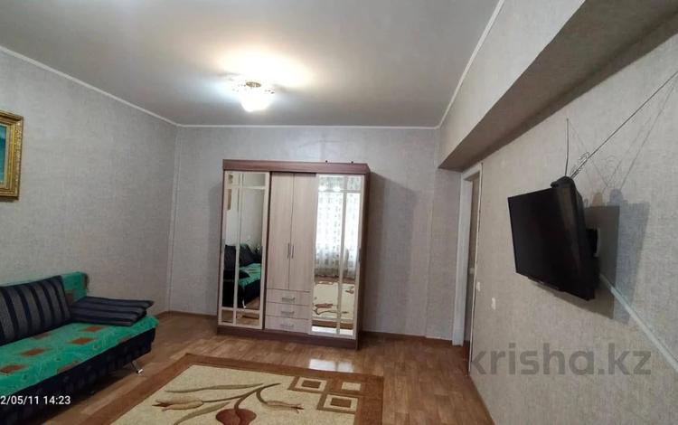 1-комнатная квартира, 34 м², 3/5 этаж, Каныша Сатпаева