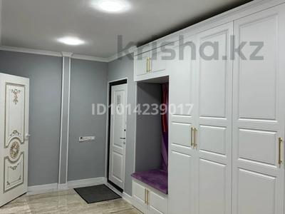 5-комнатная квартира · 140 м² · 2/4 этаж, Өркен 71 — Садик ,мектеп,ТРК,вогзал за 42 млн ₸ в Жанаозен