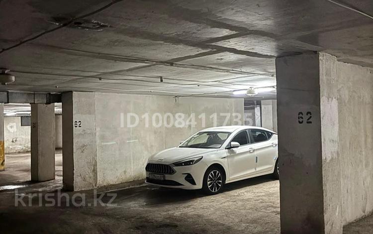 Паркинг · 20 м² · Момышулы 15/2, бағасы: 15 000 ₸ в Астане, Алматы р-н — фото 2