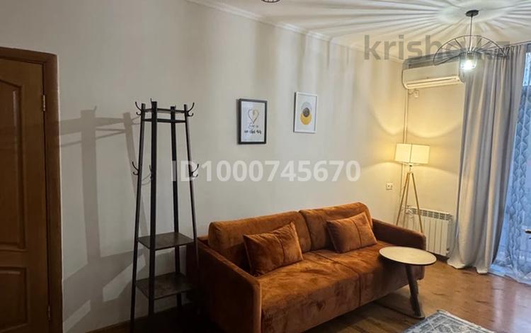 2-комнатная квартира · 50 м² · 3/4 этаж, Проспект Абылай хана — Абылай хана Кабанбай батыра за 450 000 ₸ в Алматы, Алмалинский р-н — фото 2