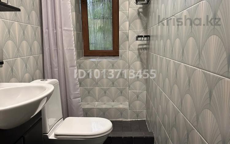 2-бөлмелі пәтер · 48.5 м² · 1/2 қабат, Габдуллина — Ауэзова Бухар жырау, бағасы: 300 000 ₸ в Алматы, Бостандыкский р-н — фото 2