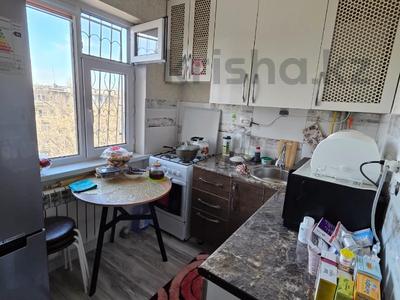 2-комнатная квартира · 45 м² · 5/5 этаж, 12-й микрорайон, Уалиханова за 17 млн ₸ в Шымкенте, Енбекшинский р-н