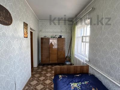 3-бөлмелі пәтер · 54 м² · 2/5 қабат, 2 ш/а., Бр Жубановых 296/2, бағасы: 27 млн ₸ в Актобе, мкр 8