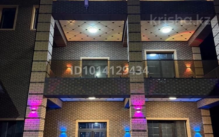 Отдельный дом · 10 комнат · 600 м² · 11 сот., мкр Ерменсай — Центральная за 440 млн ₸ в Алматы, Бостандыкский р-н — фото 2