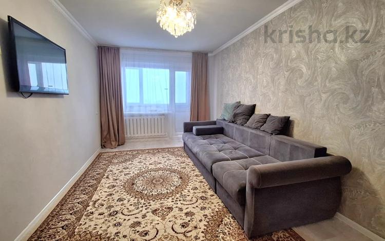 3-комнатная квартира · 62.3 м² · 5/5 этаж, Майкудук, Майкудук 2 квартал за 14.5 млн ₸ в Караганде, Алихана Бокейханова р-н — фото 2