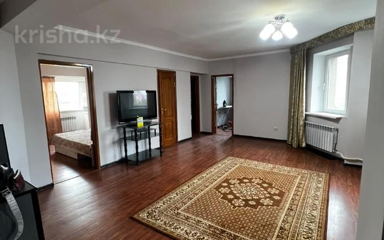 5-комнатная квартира · 103 м² · 6/6 этаж, Достык 114 — ПРОСТОРНАЯ СВЕТЛАЯ КВАРТИРА РЕДКИЙ ВАРИАНТ В ЭТОМ ДОМЕ ! за 136 млн ₸ в Алматы, Медеуский р-н — фото 15