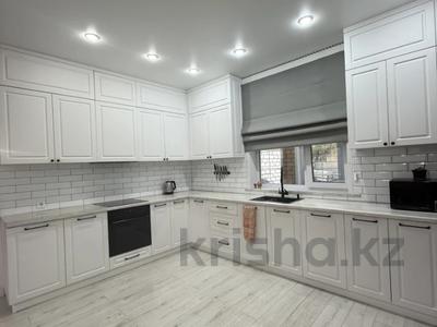 Часть дома · 5 комнат · 191 м² · 2.6 сот., Штабная 11 за 75 млн ₸ в Костанае
