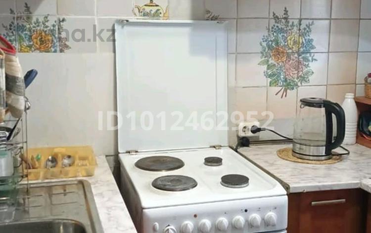4-бөлмелі пәтер · 61.5 м² · 4/5 қабат, Майкудук, Майкудук, 16й микрорайон 33 — Ясли сад .дүкен.аптека.тд Real, бағасы: 15 млн ₸ в Караганде, Алихана Бокейханова р-н — фото 2