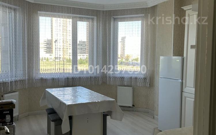 2-бөлмелі пәтер · 67 м² · 2 қабат, Туркестан 10 — Туркестан - Орынбор, бағасы: 47 млн ₸ в Астане, Есильский р-н — фото 2