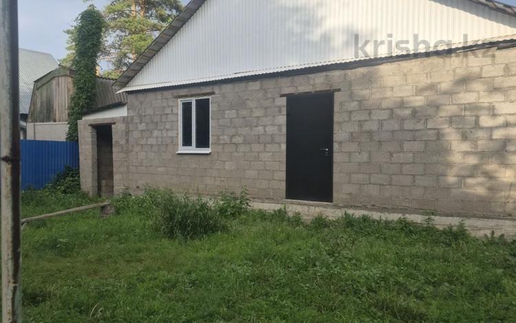 Отдельный дом · 2 комнаты · 118 м² · 10 сот., Песчаная 11 за 12.5 млн ₸ в Уральске — фото 2