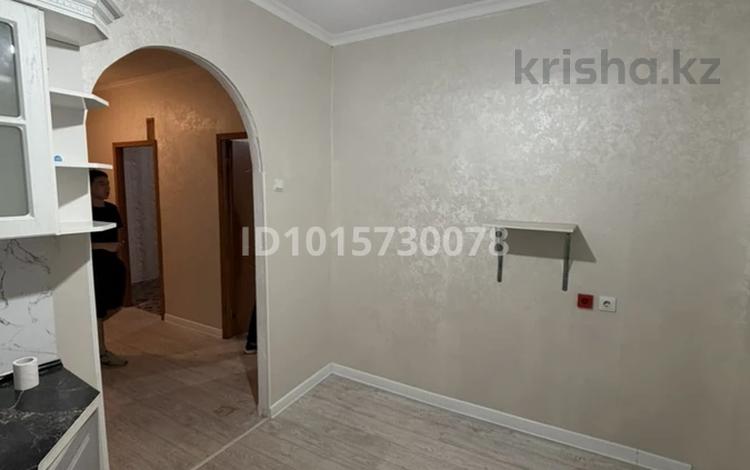 3-бөлмелі пәтер · 66 м² · 6/12 қабат, Микрорайон Аксай 1 9, бағасы: 38 млн ₸ в Алматы — фото 2