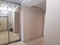 1-комнатная квартира · 57 м² · 5/9 этаж, мкр Кадыра Мырза-Али 11 за 2 000 ₸ в Уральске — фото 4