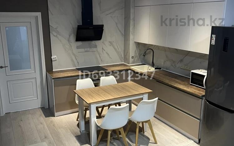3-комнатная квартира · 75 м² · 9/9 этаж, мкр Нурсая, Абулхаир хана 70/2 за 350 000 ₸ в Атырау — фото 25