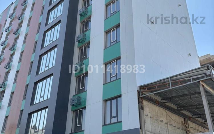 1-бөлмелі пәтер · 46 м² · 7/10 қабат, мкр Шымсити, мкр. Бозарык 3195/1 — Алматы трасса бойындағы автоцон жаны(Төлеби), бағасы: 18 млн ₸ в Шымкенте, Абайский р-н — фото 2