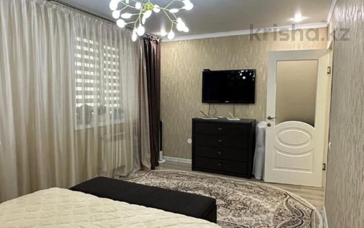 4-бөлмелі пәтер · 84 м² · 11/12 қабат, 15 мкр 22, бағасы: 38 млн ₸ в Семее — фото 3