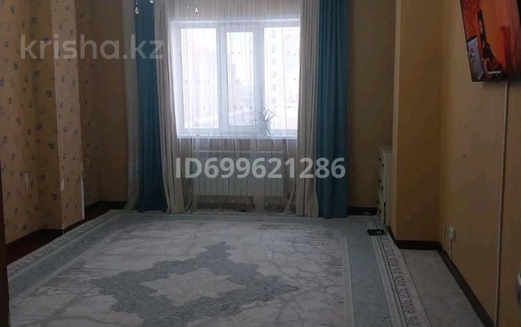 2-комнатная квартира · 77 м² · 7/17 этаж, Бейсекбаева 2 — Бисекбаева Иманова за 250 000 ₸ в Астане, р-н Байконур — фото 2