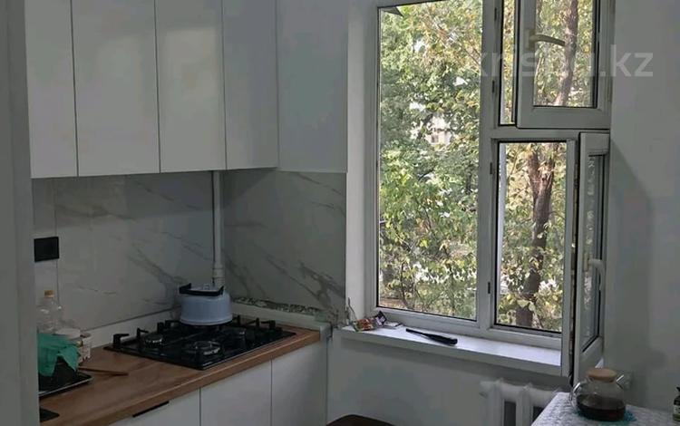 2-бөлмелі пәтер · 42 м² · 2/4 қабат, мкр №7, бағасы: 220 000 ₸ в Алматы, Ауэзовский р-н — фото 2